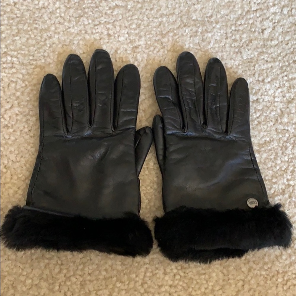Ugg Gloves